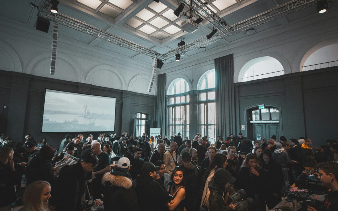 Corporate Entertainment Ideas to Wow Your Guests